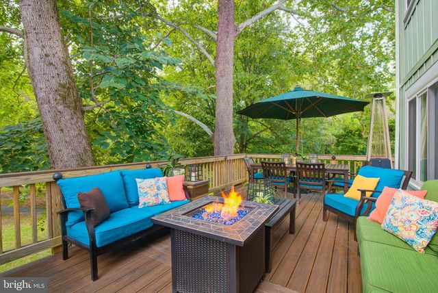 1442 YELLOWWOOD CT, Reston, VA 20190