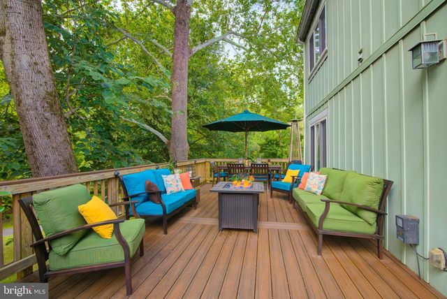 1442 YELLOWWOOD CT, Reston, VA 20190