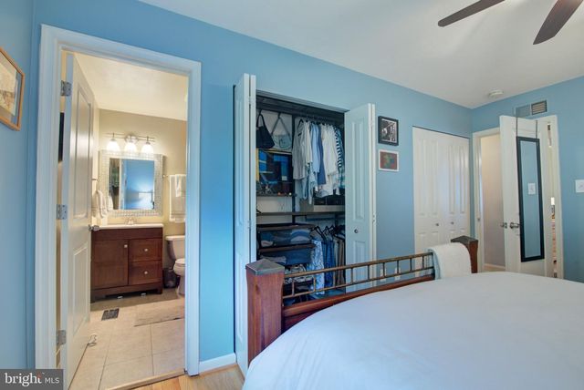 1442 YELLOWWOOD CT, Reston, VA 20190