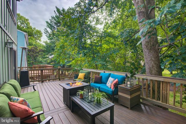 1442 YELLOWWOOD CT, Reston, VA 20190