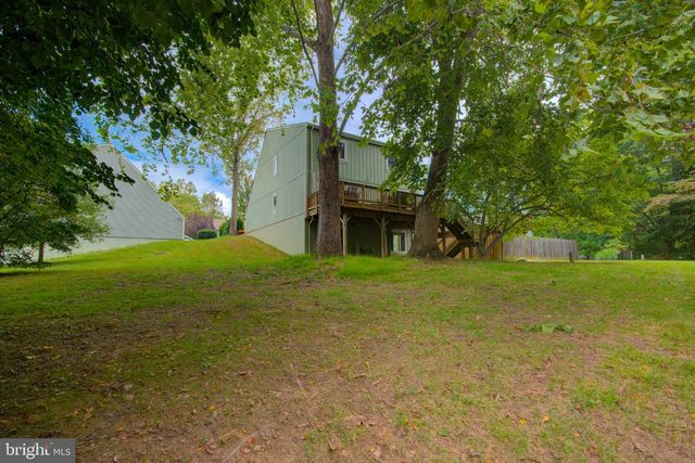 1442 YELLOWWOOD CT, Reston, VA 20190