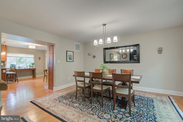 1442 YELLOWWOOD CT, Reston, VA 20190
