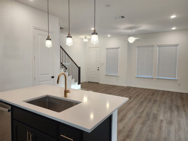 627 Redwood Way, Mansfield, TX 76063