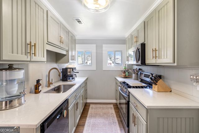 3020 Spot Road, Cumming, GA 30040