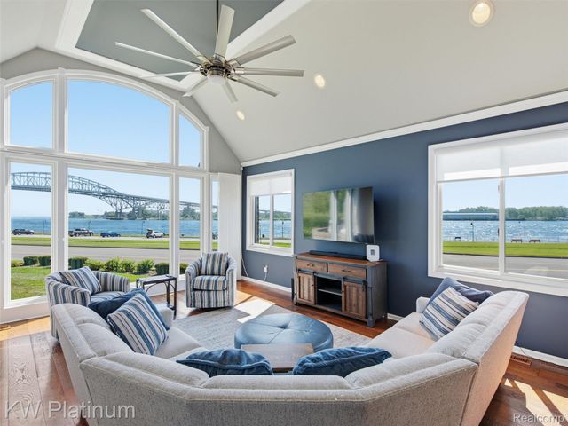 1842 Edison Shores Place, Port Huron, MI 48060