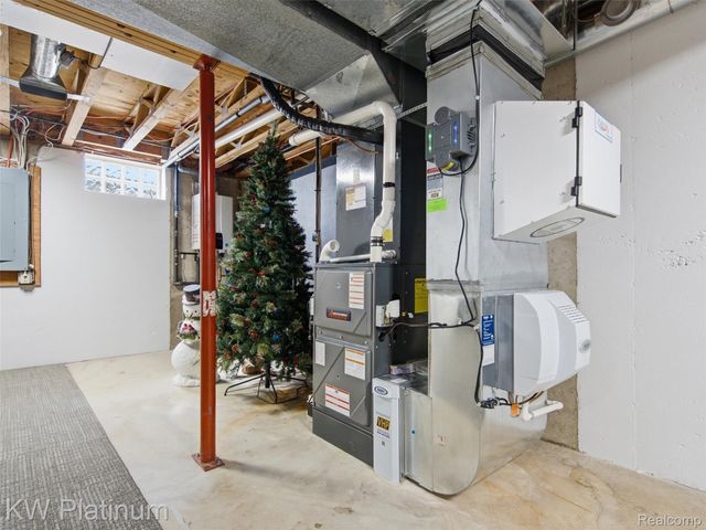 1842 Edison Shores Place, Port Huron, MI 48060