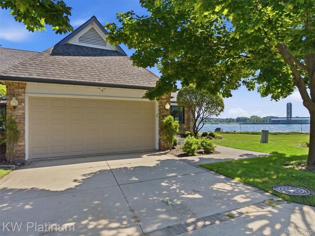 1842 Edison Shores Place, Port Huron, MI 48060