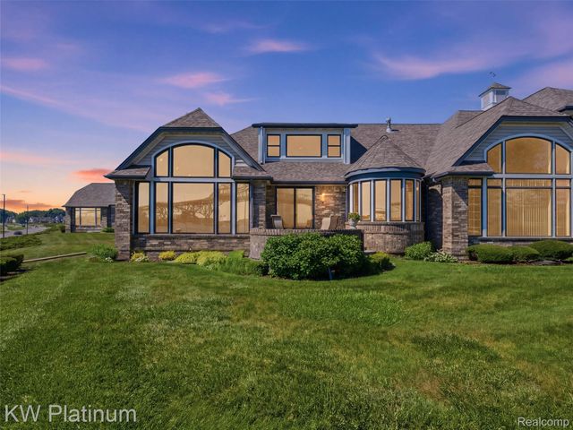 1842 Edison Shores Place, Port Huron, MI 48060