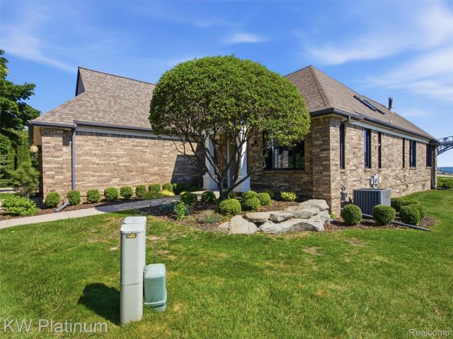 1842 Edison Shores Place, Port Huron, MI 48060