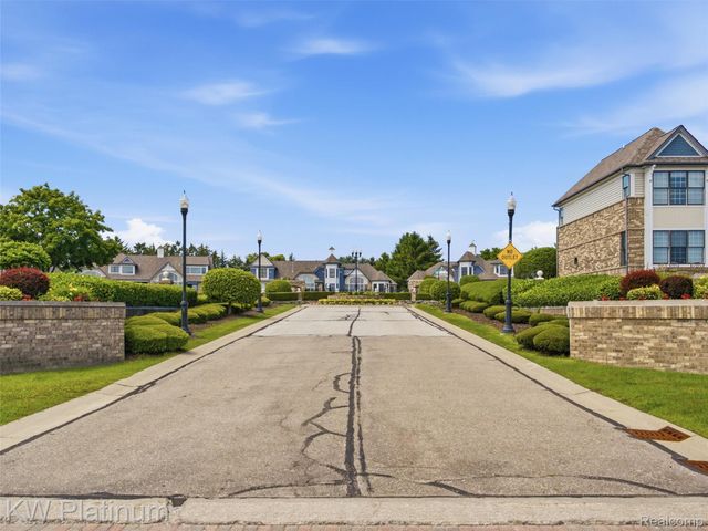 1842 Edison Shores Place, Port Huron, MI 48060