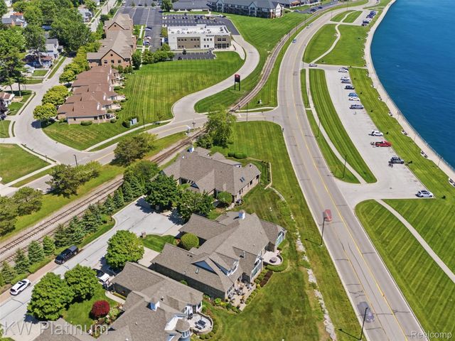 1842 Edison Shores Place, Port Huron, MI 48060