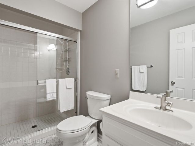 1842 Edison Shores Place, Port Huron, MI 48060