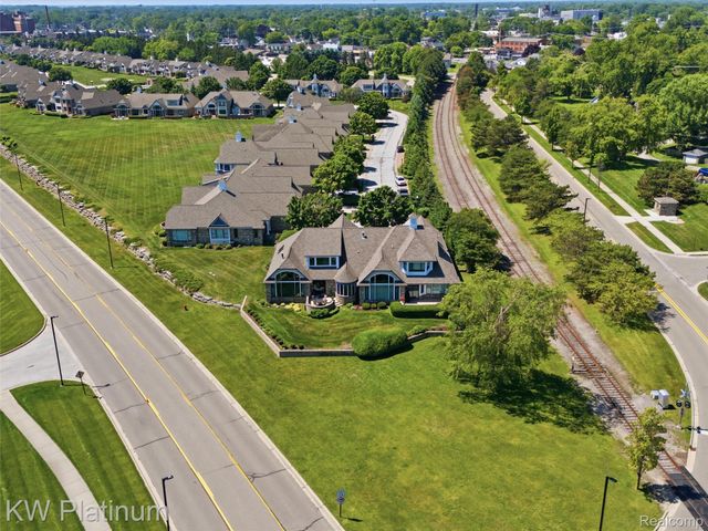 1842 Edison Shores Place, Port Huron, MI 48060