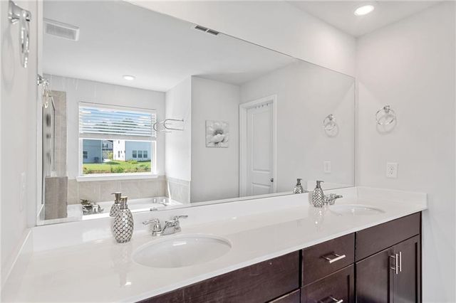 368 Murray Way, Lilburn, GA 30047