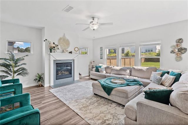 368 Murray Way, Lilburn, GA 30047