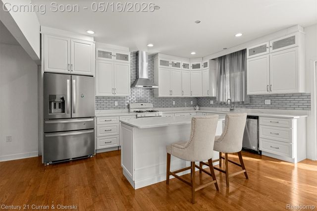 22920 Oxford Street, Dearborn, MI 48124