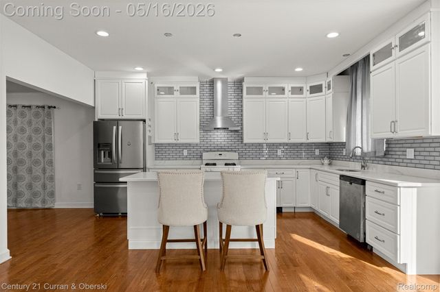22920 Oxford Street, Dearborn, MI 48124