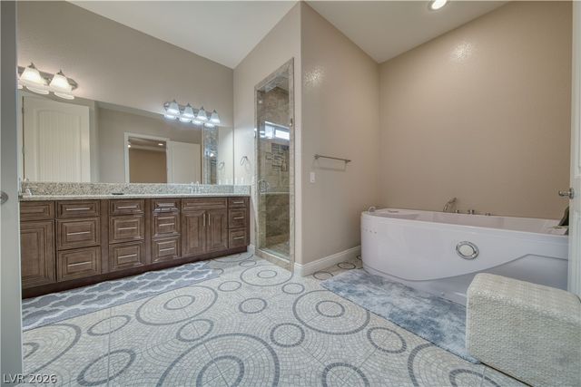 2890 Oakleaf Avenue, Pahrump, NV 89048