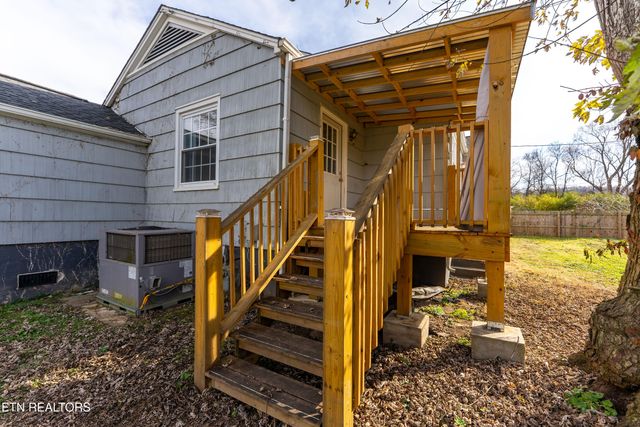 6005 Arcadia Drive, Knoxville, TN 37920