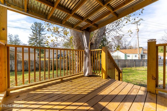 6005 Arcadia Drive, Knoxville, TN 37920