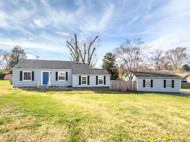 6005 Arcadia Drive, Knoxville, TN 37920