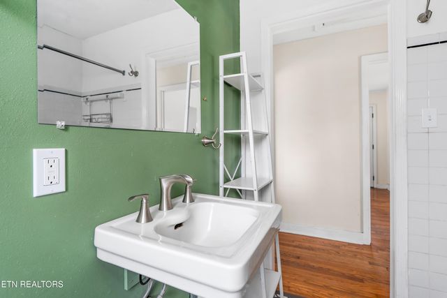 6005 Arcadia Drive, Knoxville, TN 37920