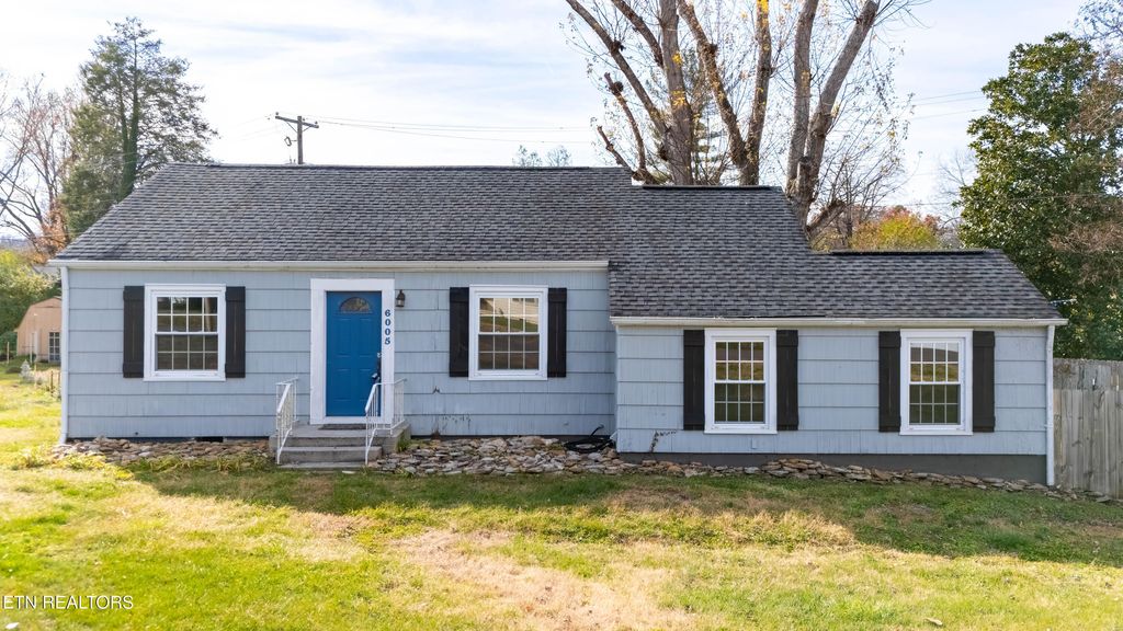 6005 Arcadia Drive, Knoxville, TN 37920
