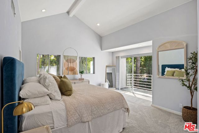 23246 Canzonet Street, Woodland Hills, CA 91367