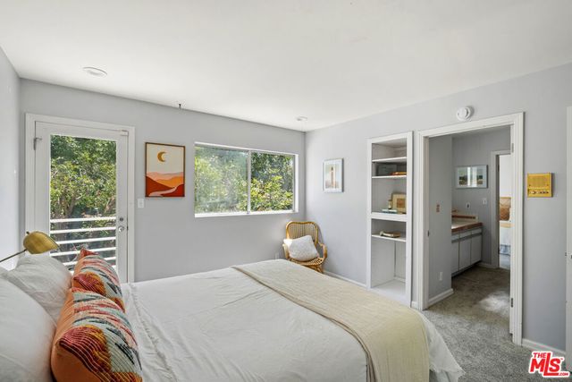 23246 Canzonet Street, Woodland Hills, CA 91367