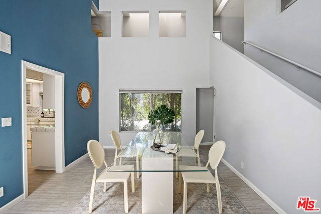 23246 Canzonet Street, Woodland Hills, CA 91367