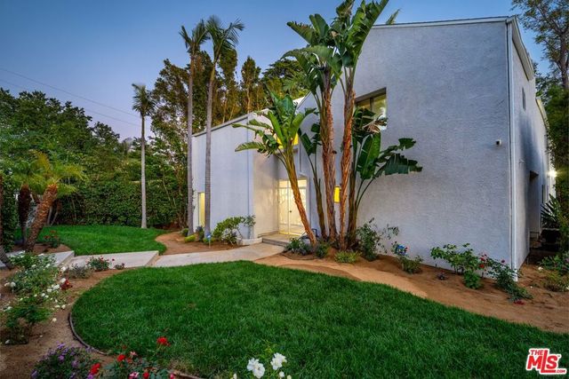 23246 Canzonet Street, Woodland Hills, CA 91367