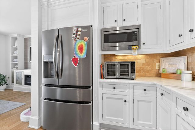 649 High Street, 202, Worthington, OH 43085