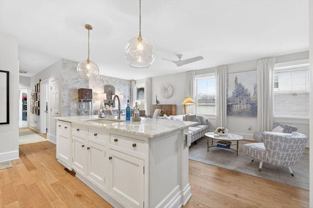 649 High Street, 202, Worthington, OH 43085