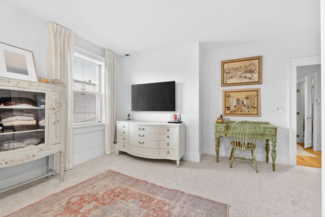 649 High Street, 202, Worthington, OH 43085