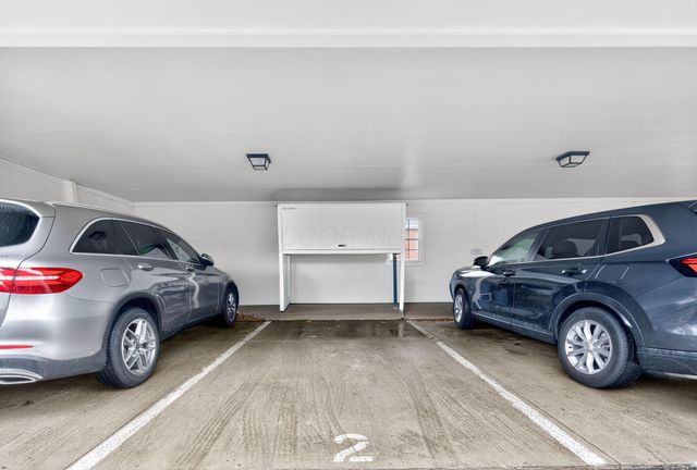 649 High Street, 202, Worthington, OH 43085