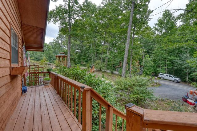 135 Deerwood Trail Road, Blairsville, GA 30512