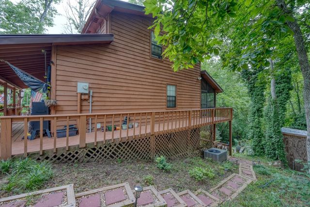 135 Deerwood Trail Road, Blairsville, GA 30512