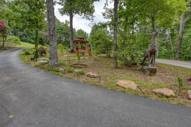 135 Deerwood Trail Road, Blairsville, GA 30512
