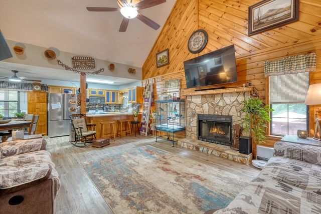 135 Deerwood Trail Road, Blairsville, GA 30512
