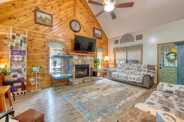 135 Deerwood Trail Road, Blairsville, GA 30512