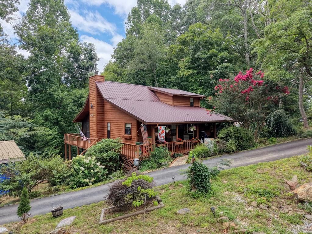 135 Deerwood Trail Road, Blairsville, GA 30512