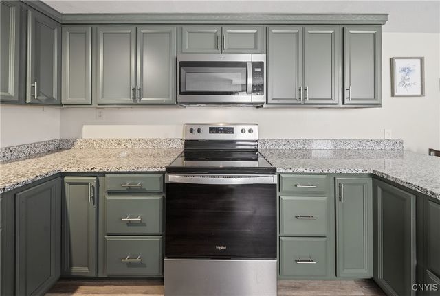 507 County Route 12, Schroeppel, NY 13132