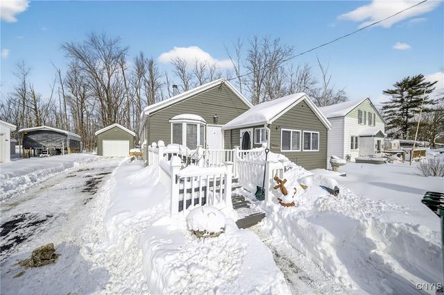 507 County Route 12, Schroeppel, NY 13132