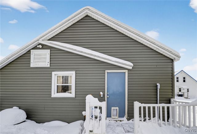 507 County Route 12, Schroeppel, NY 13132