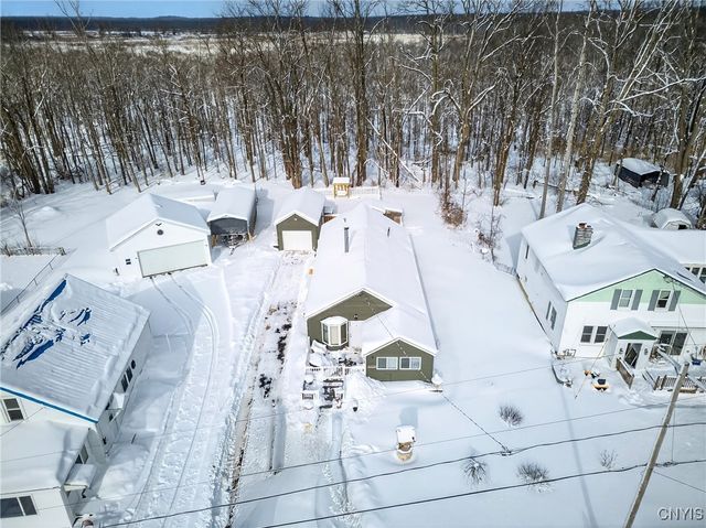 507 County Route 12, Schroeppel, NY 13132