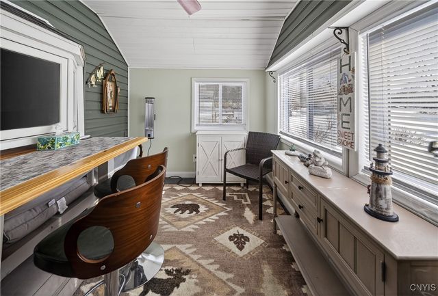 507 County Route 12, Schroeppel, NY 13132