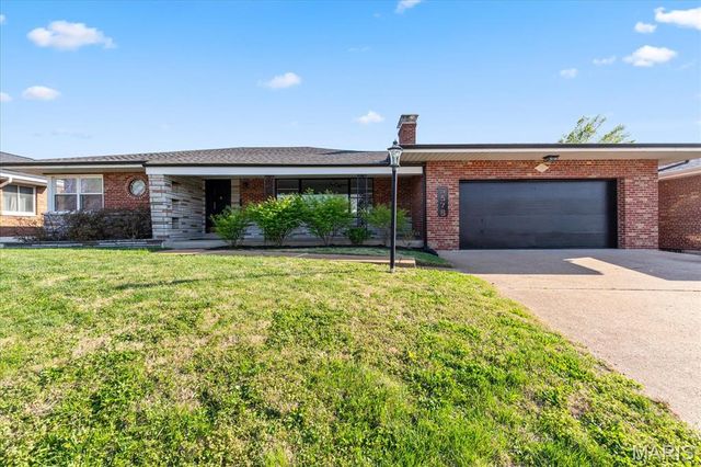 5578 Lindenwood Avenue, St Louis, MO 63109