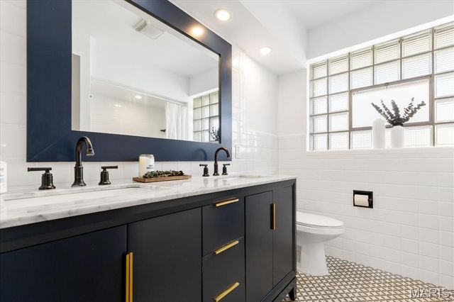 5578 Lindenwood Avenue, St Louis, MO 63109