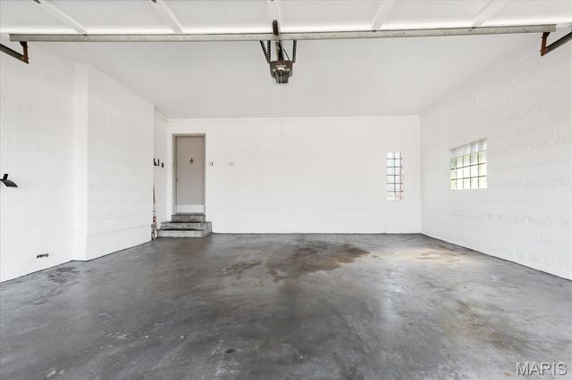 5578 Lindenwood Avenue, St Louis, MO 63109