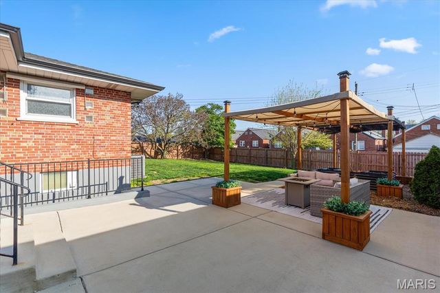 5578 Lindenwood Avenue, St Louis, MO 63109